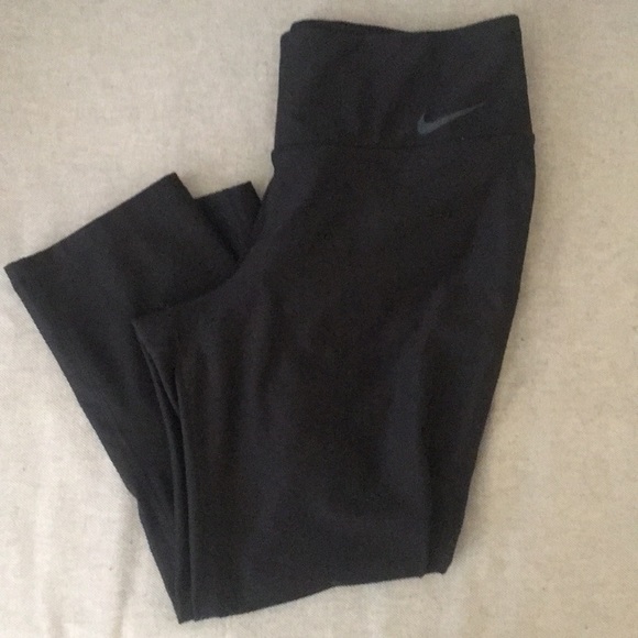 Nike Dri-Fit capris **sold - Picture 2 of 3